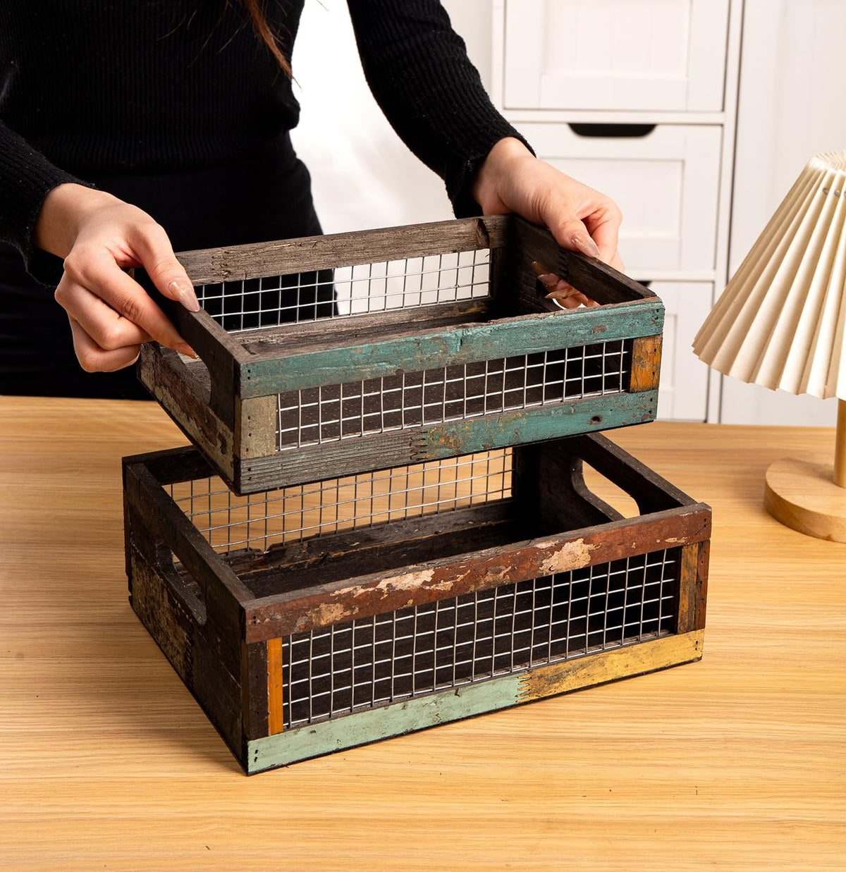 Set of 2 Rustic Wooden Nesting Baskets with Wire Mesh G99896